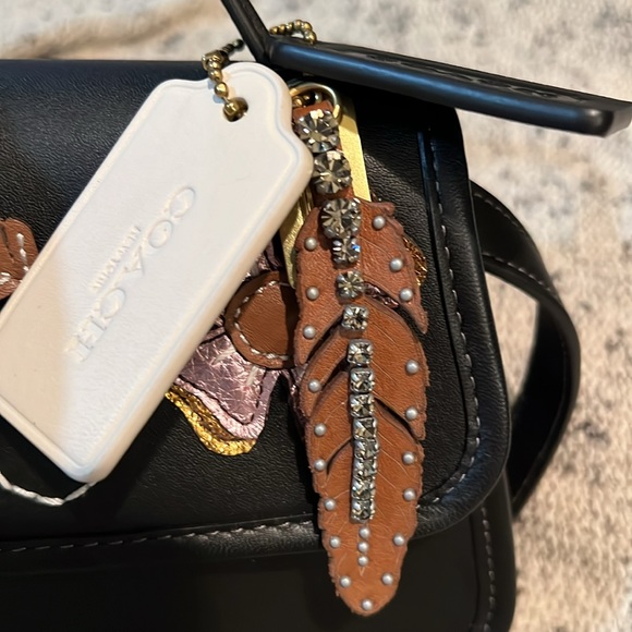 Coach Upcrafted Reloved Turnlock Clutch Purse - Picture 5 of 16